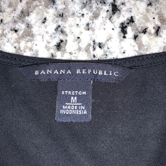 Banana Republic Pleated Neckline Flutter Sleeve BlackTop Sz Medium - Picture 5 of 7